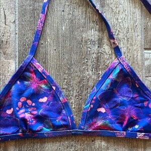 Jolyn Clothing Butterfly TriangleTop M